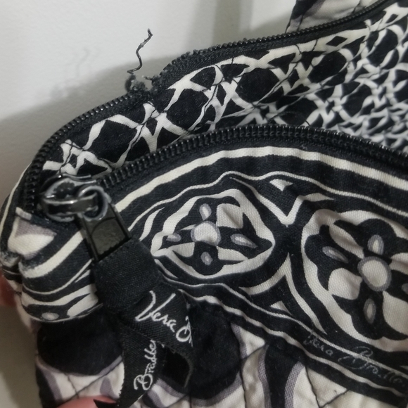 2 GUC Vera Bradleys for cleaning/repair, or upcycling - Picture 12 of 16